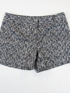 Express Women's Chino Shorts Size 2 Black White Geometric Print Faux Pockets